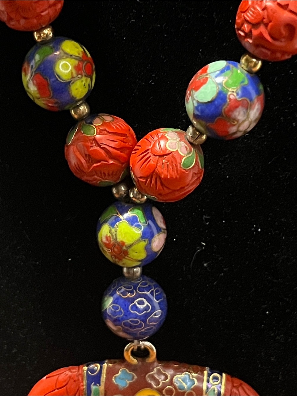 Antique cinnabar and cloisonné Elephant Pendant Beaded Necklace - Women Jewelry - Picture 3 of 10